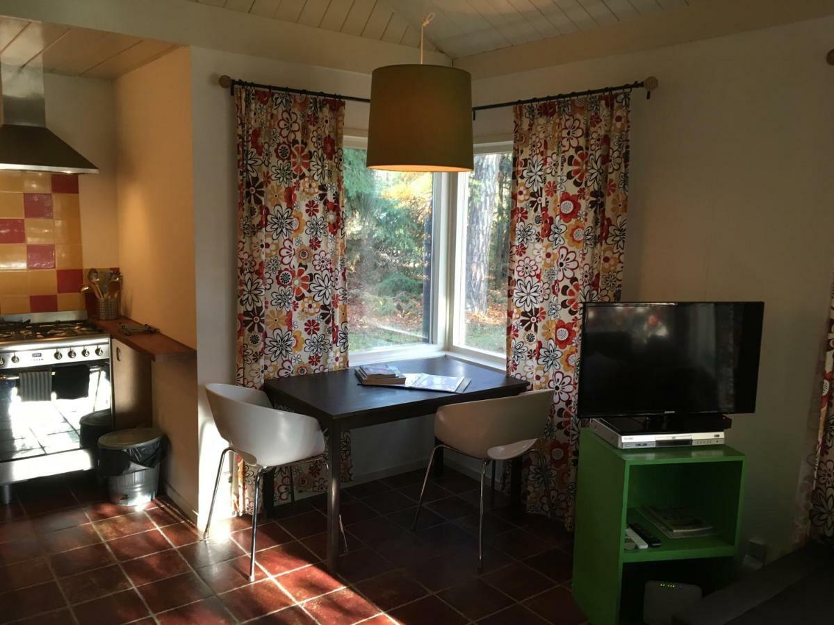 Kleine Huisje Op De Veluwe Otterlo Luaran gambar
